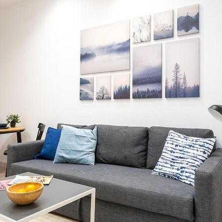 Cozy Studio Apartment 5 Min From Camp Nou Barcelona Exterior photo